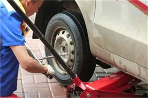 达尔罕茂明安联合旗附近拖车24小时服务热线电话